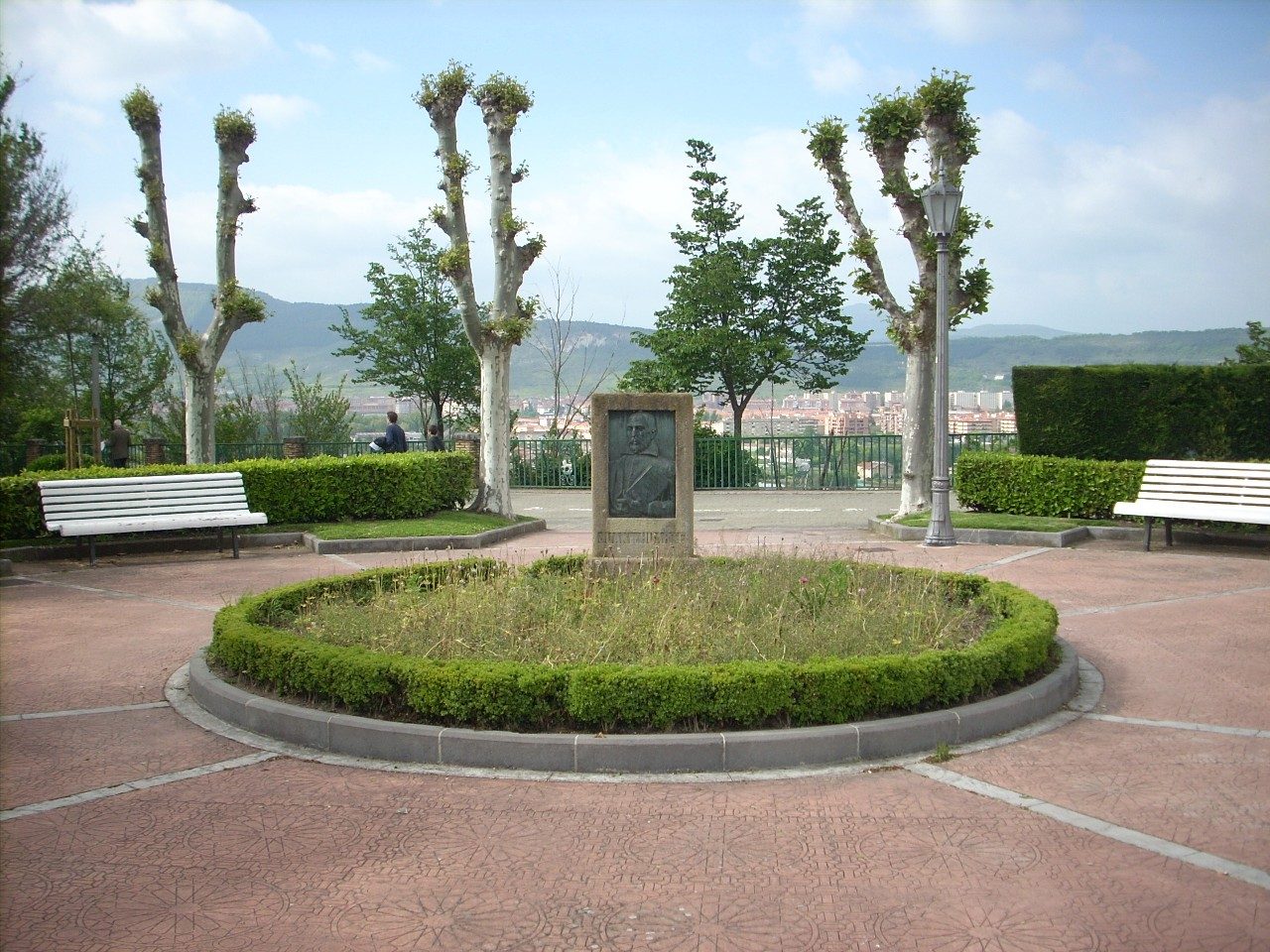Juan Huarte de San Juan s monument, Pamplona, Spain (1).JPG